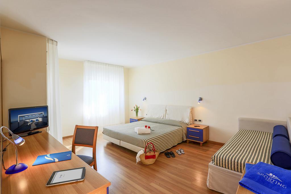 Hotel Sporting Casalbordino Camera foto
