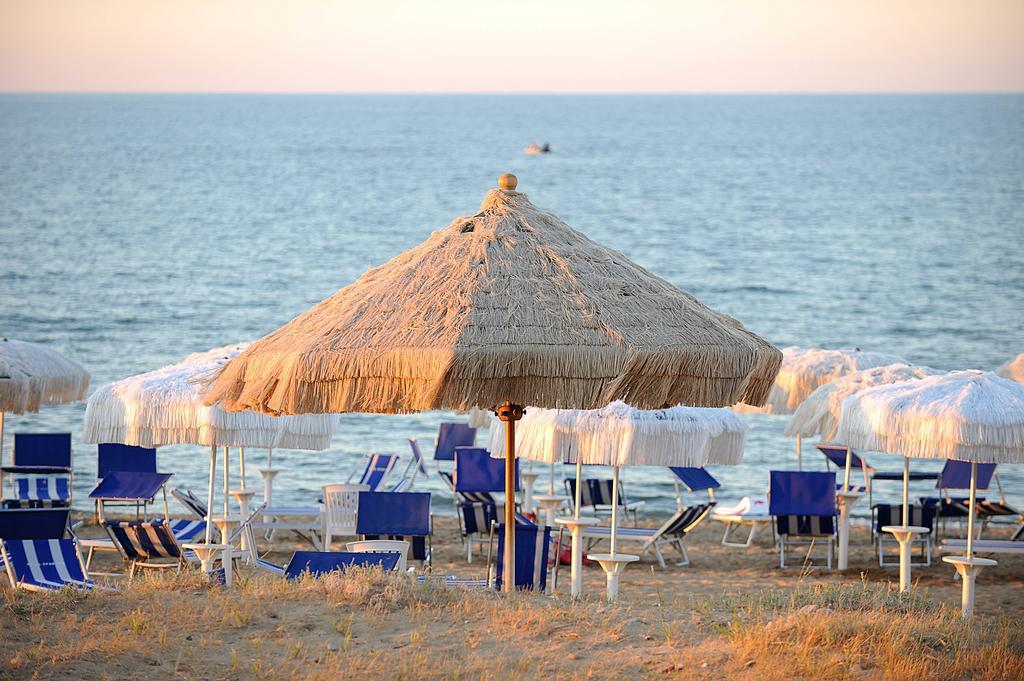 Hotel Sporting Casalbordino Esterno foto